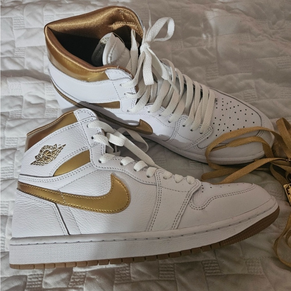 Nike Air Jordan 1 Retro High OG Shoes